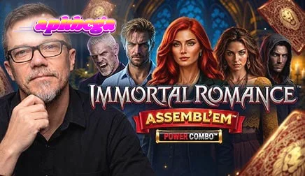 Tampilan visual karakter dan elemen kartu dalam Immortal Romance ASSEMBL&rsquo;EM&trade;